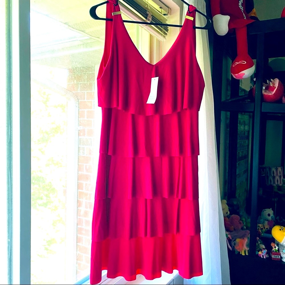 ‼️SALE‼️ NWT White House Black Market Ruffled Tiered Party 🎈 Dress